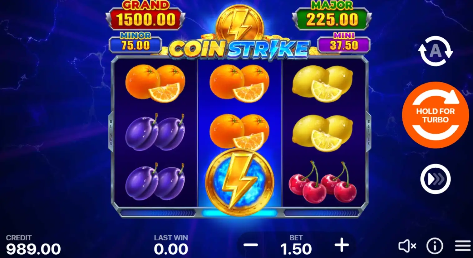 Coin Strike slot reels with lightning bonus symbol during gameplay in Poland.